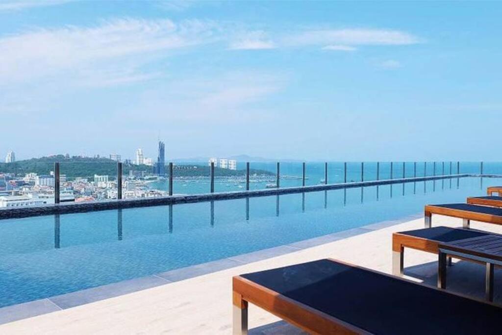 Central Pattaya - Sea View Large Balcony Condo With Infinity Pool Exteriér fotografie