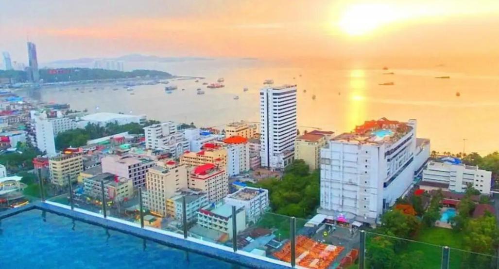 Central Pattaya - Sea View Large Balcony Condo With Infinity Pool Exteriér fotografie