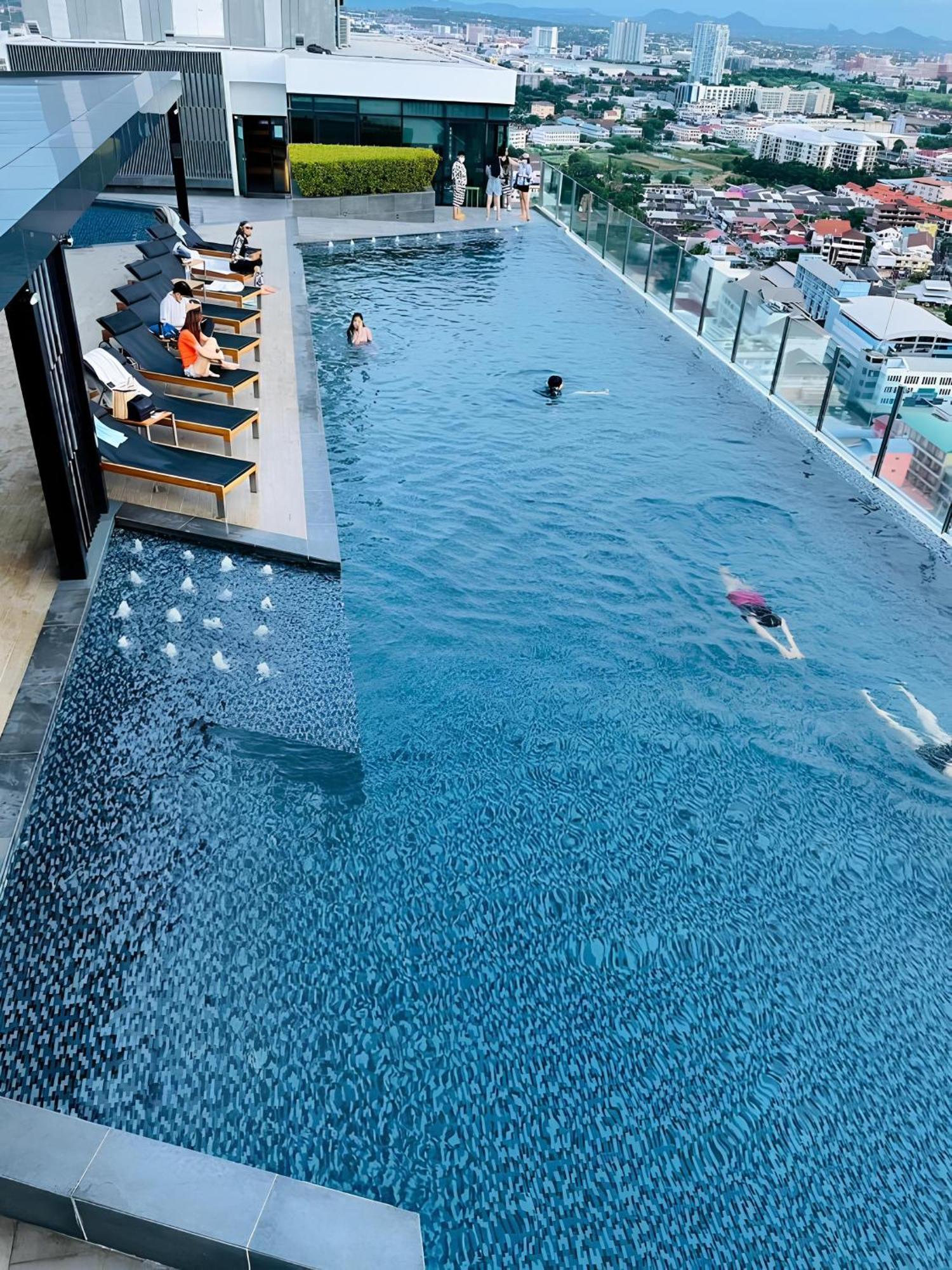 Central Pattaya - Sea View Large Balcony Condo With Infinity Pool Exteriér fotografie